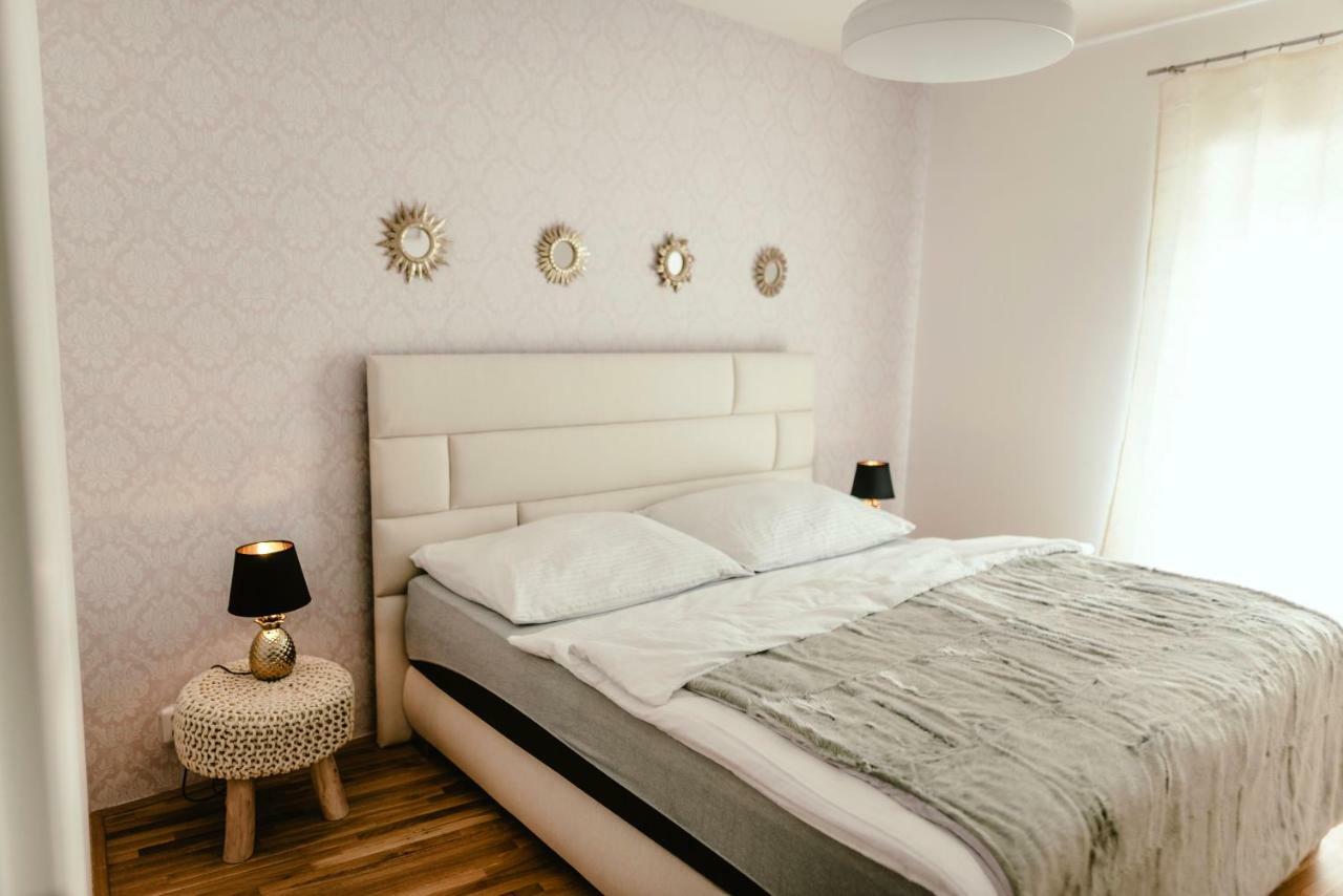 Luxury Apartments Zelny Trh 4 Brno Exterior foto